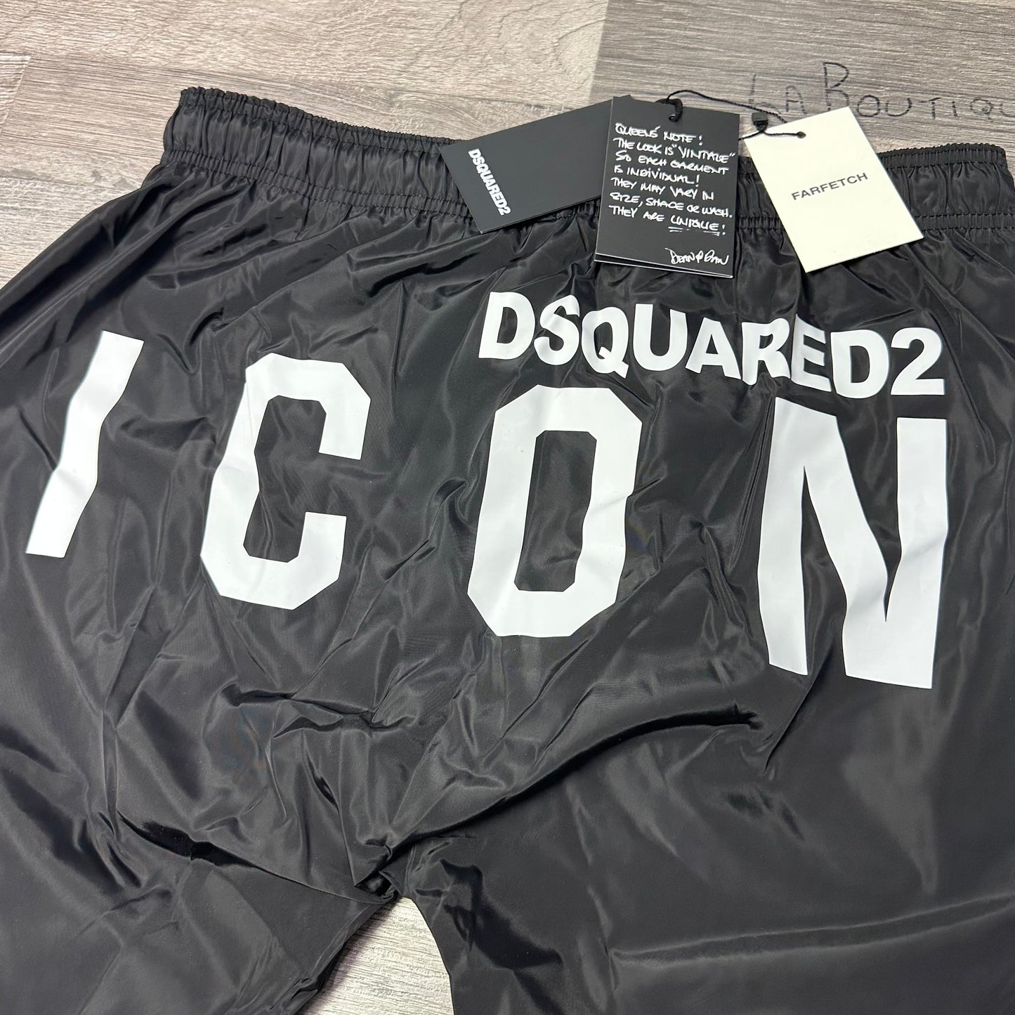Dsq2 Black Hologram 2025 NO