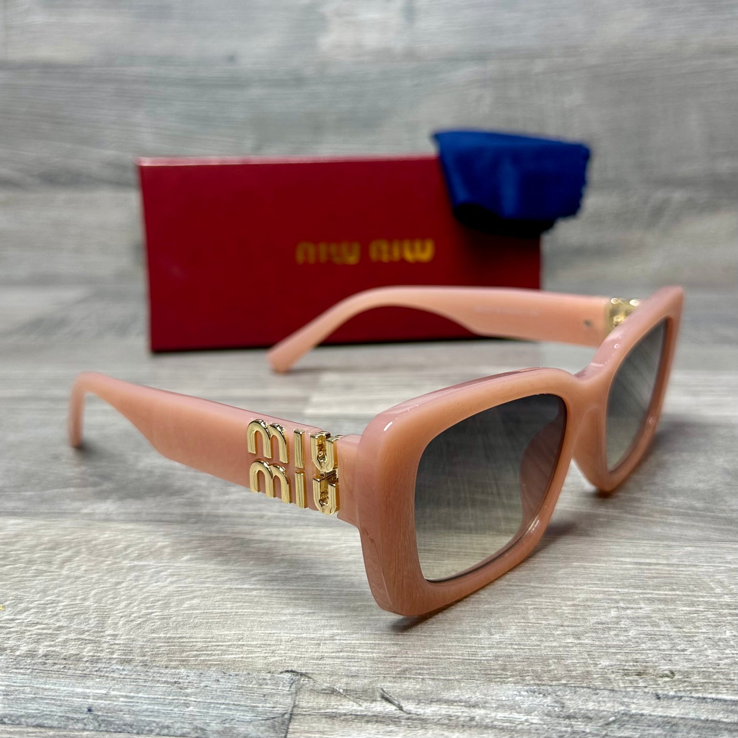Miu Miu - Pink Classic 2025 NO women’s