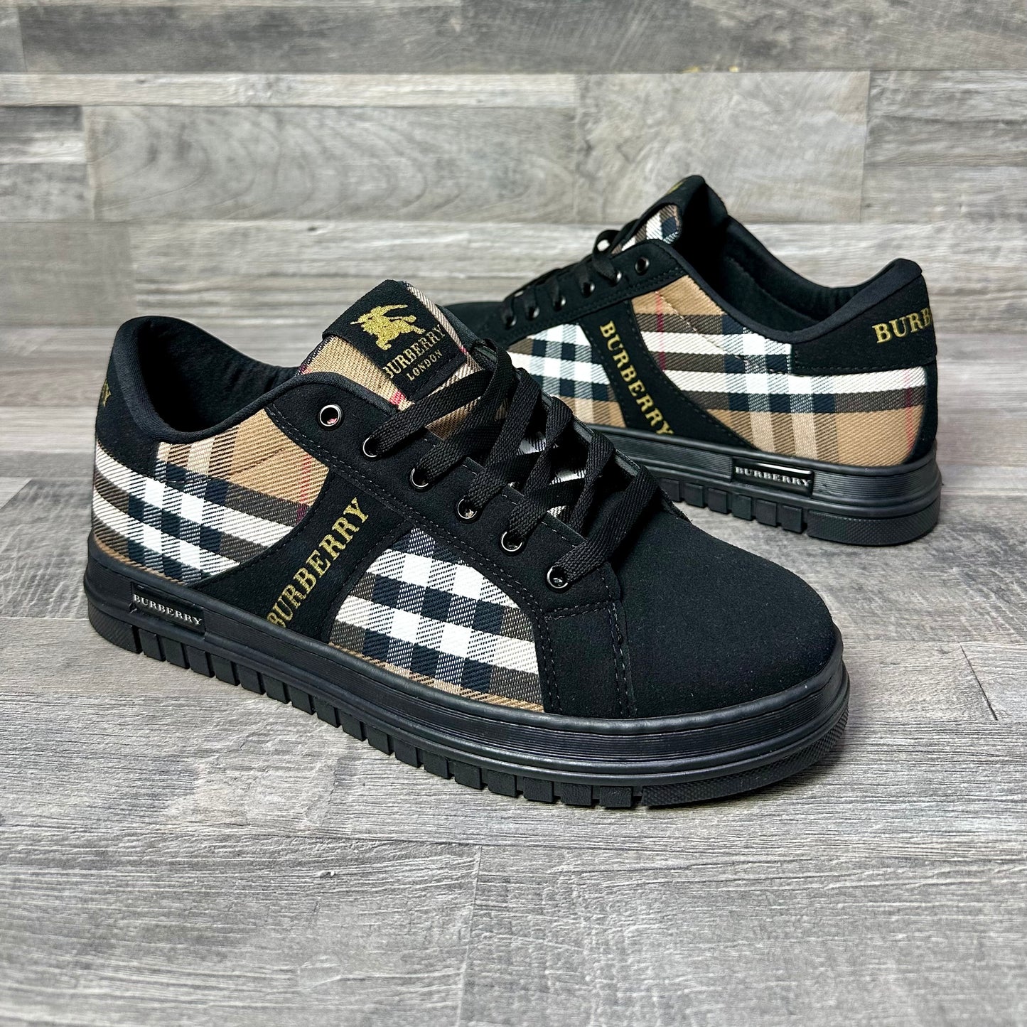 Burberry Classic Black NO 5
