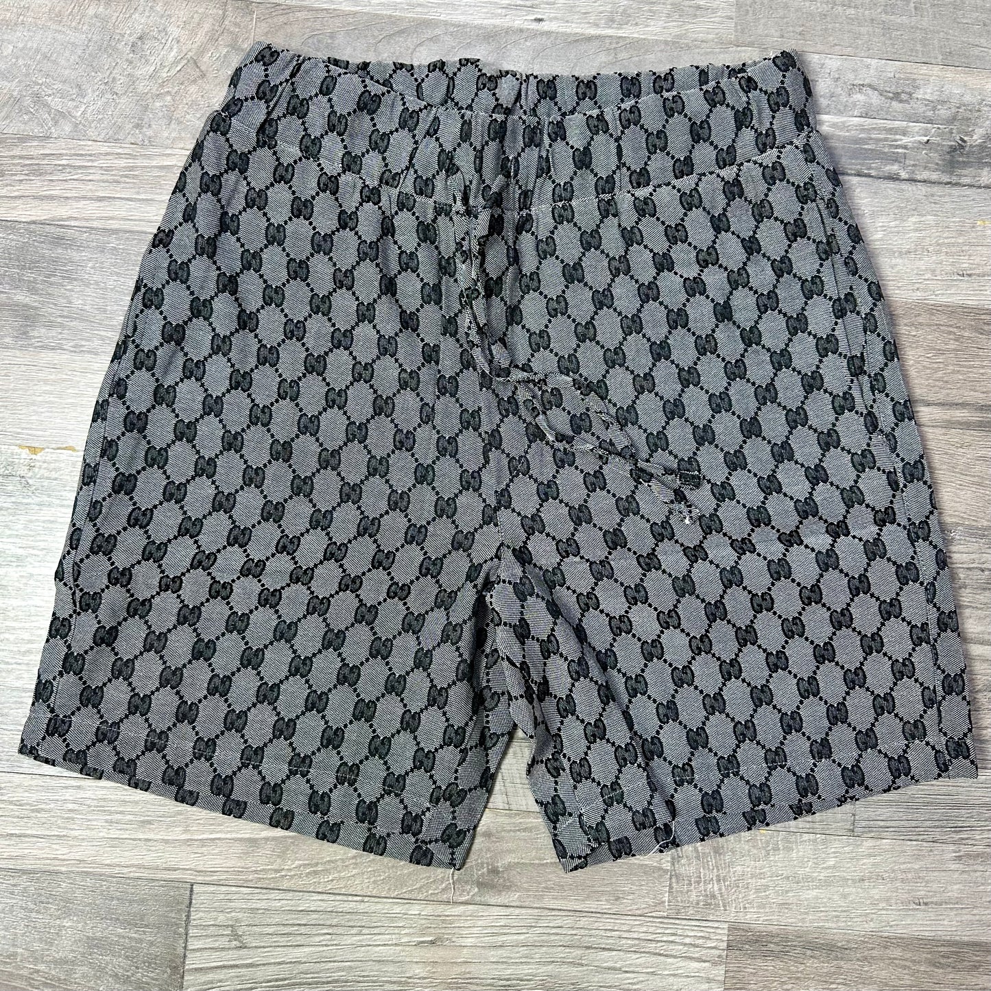 Guccu Grey - Black Hologram Set 2025 NO