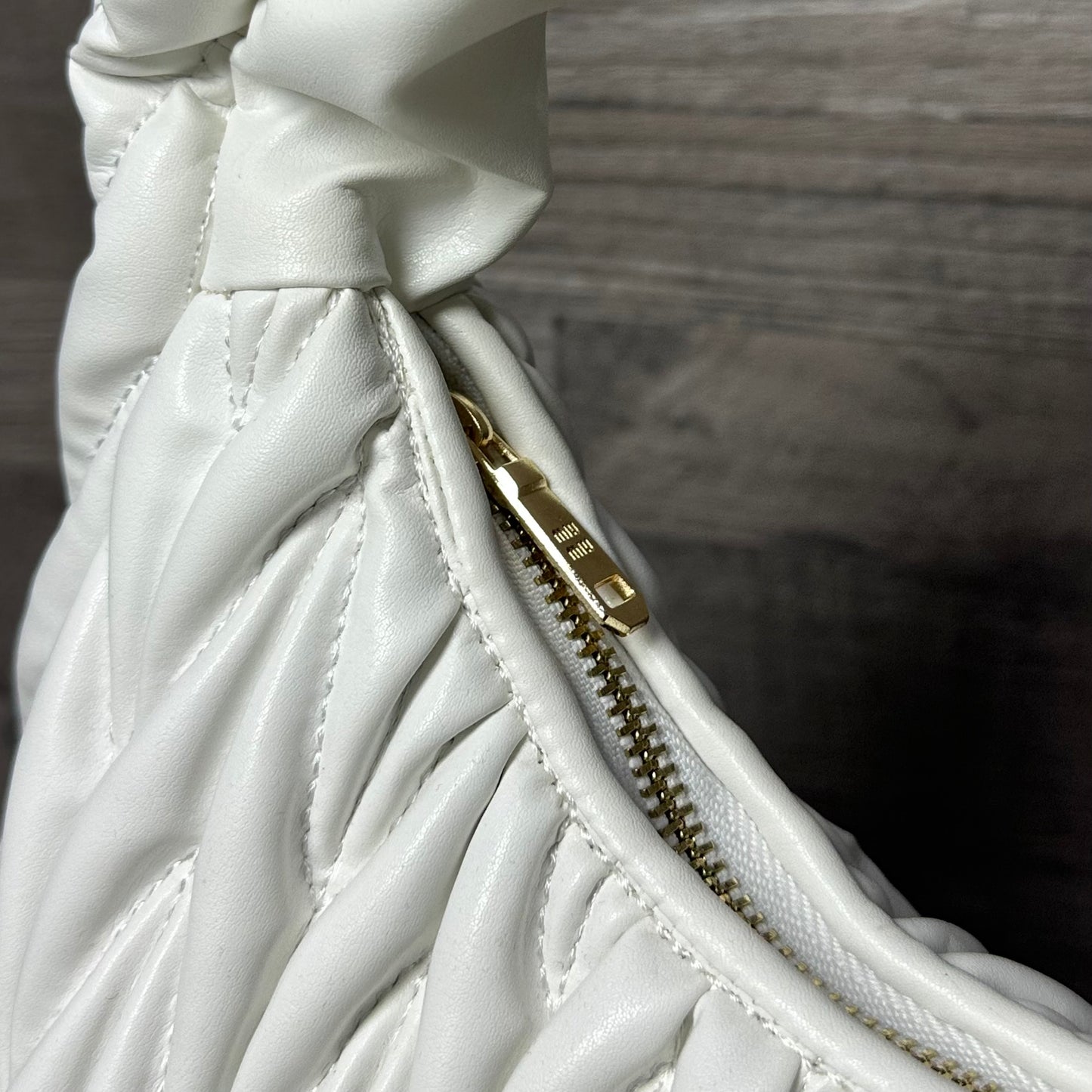 Miu Miu Hobo White Big Size Classic women’s