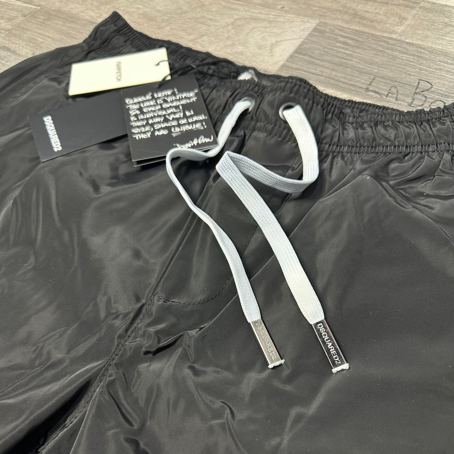 Dsq2 Black Hologram 2025 NO