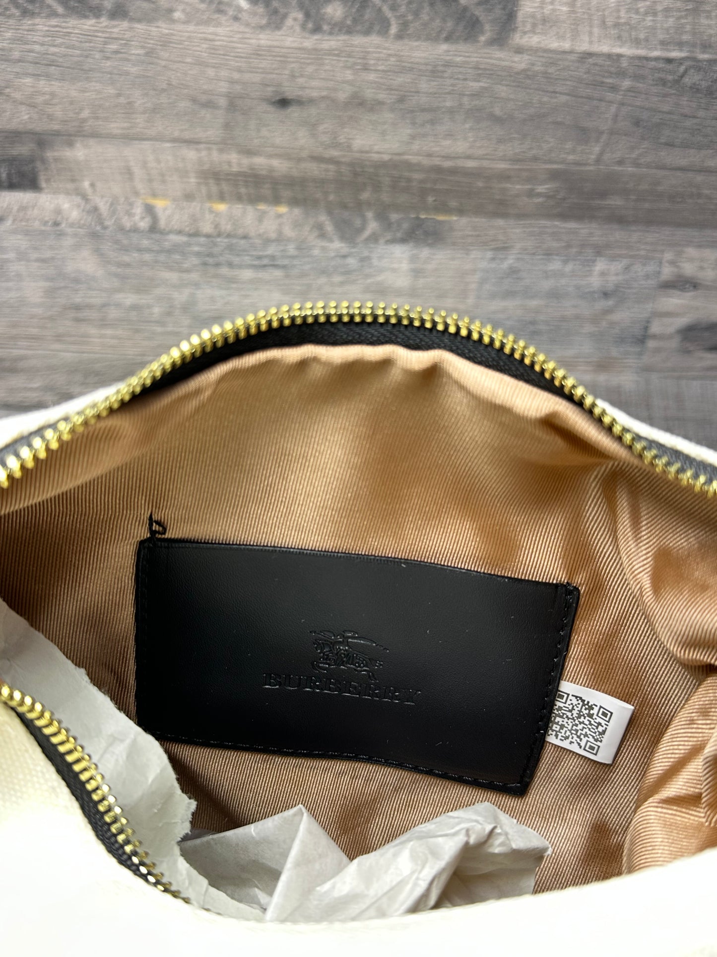 Burberry Classic White 2025 bags women’s