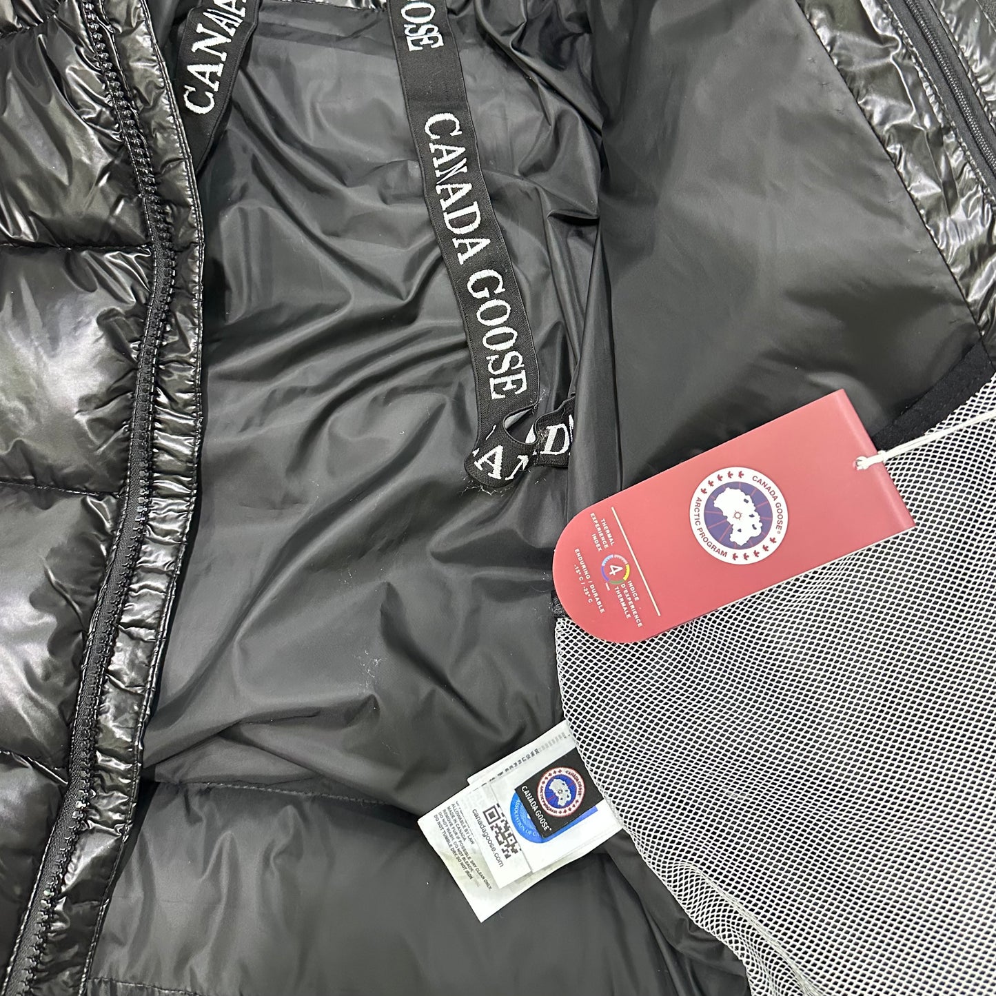 Canada Crofton Puffer Black 1