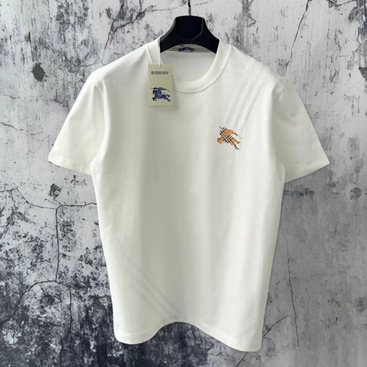 Burberry White 2025 NO 73
