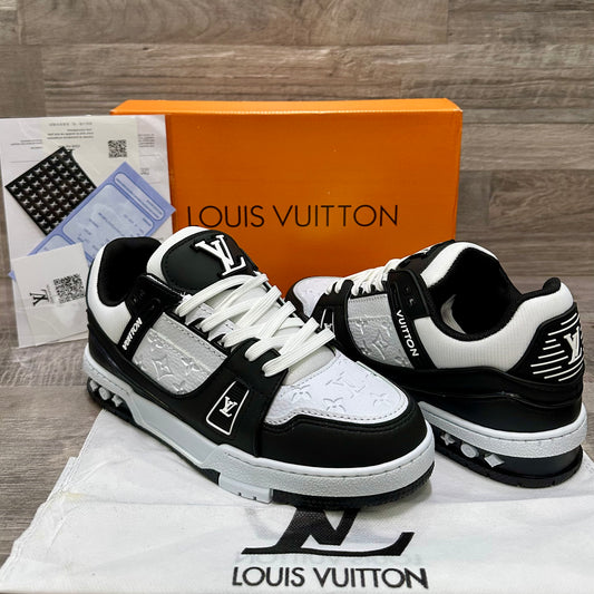 L-V Trainer Black White Sneaker B2