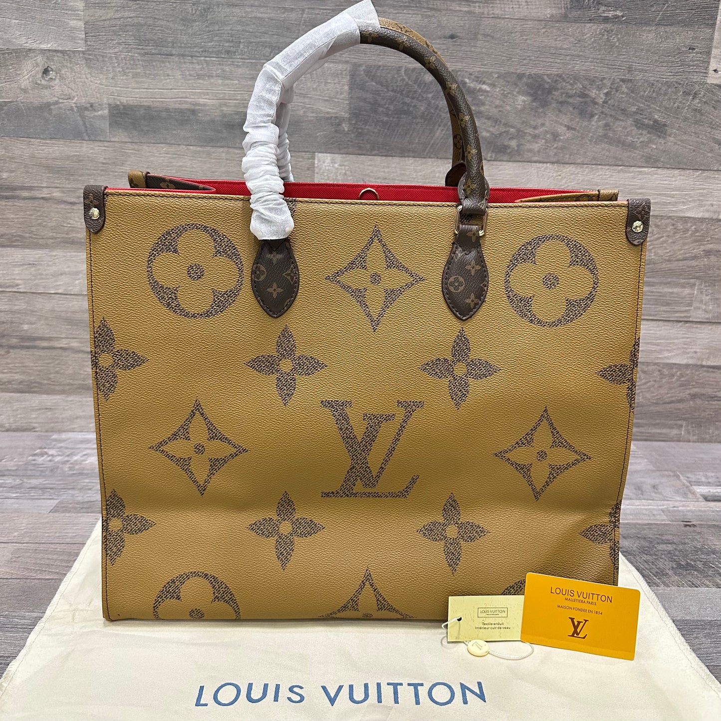L-V OnTheGo 2025 bags 1
