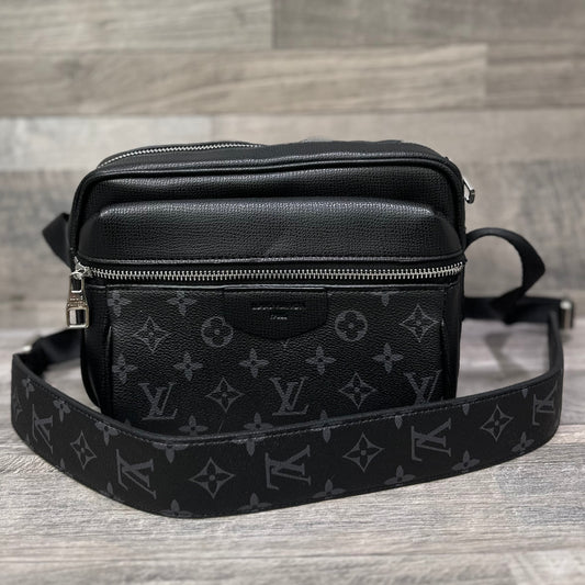Louis Vuitton Outdoor Messenger